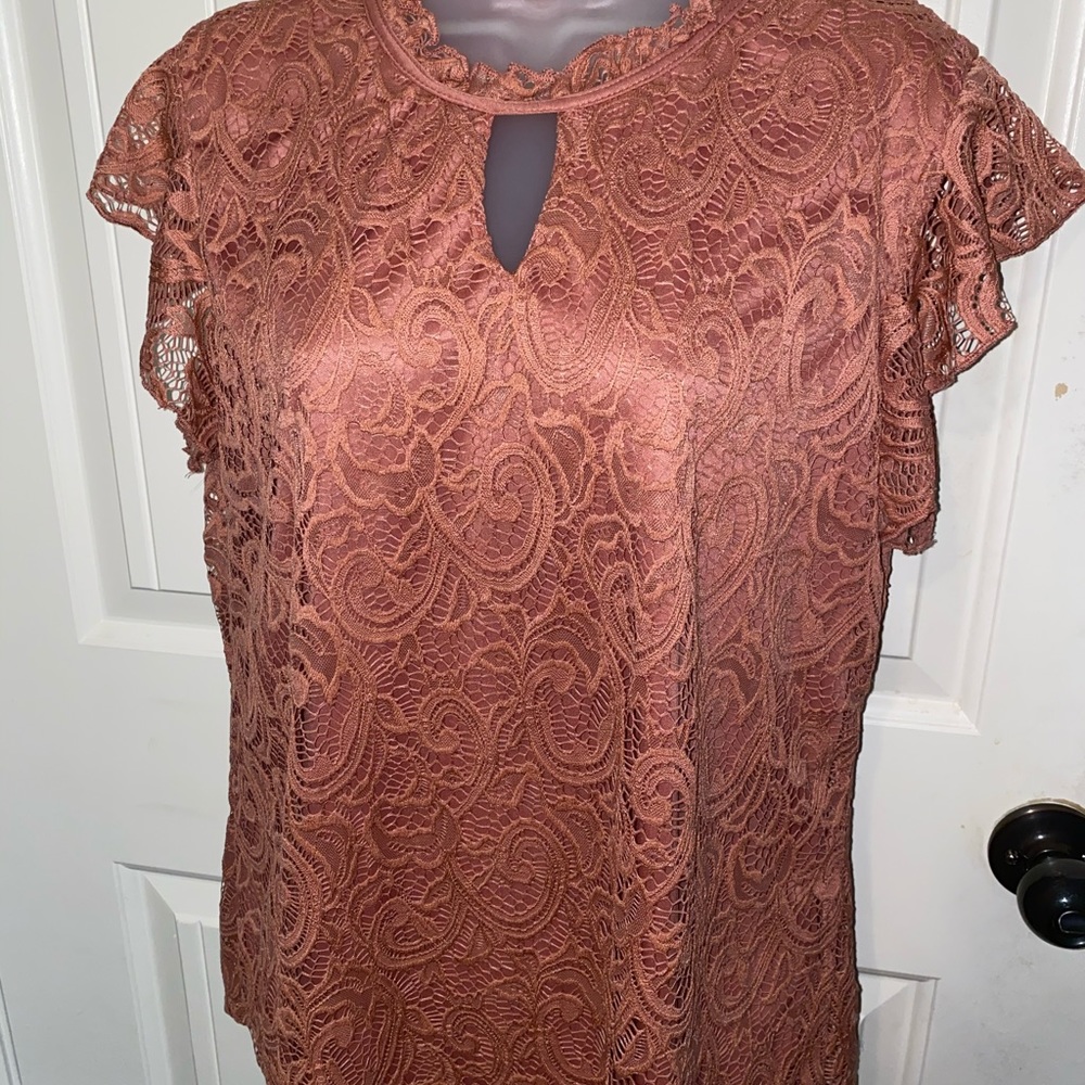 Chic Lace Blouse in Warm Rust